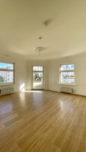 Exklusives Altbaujuwel mit zwei Balkonen in begehrter Berliner Lage - Friedrichshain — photo 1